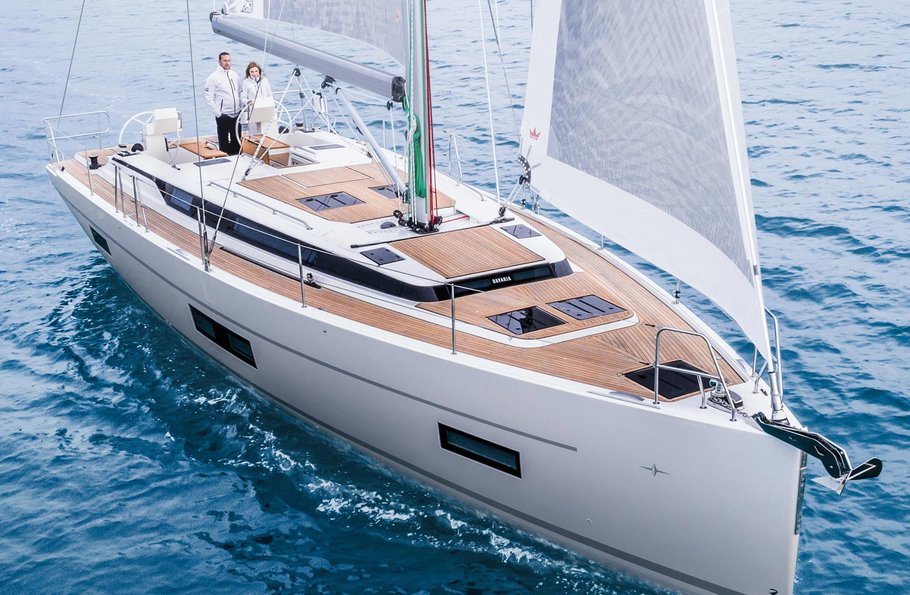 Velero Marejada Hunter 33 en venta — 10 m (33 pies), año 2002